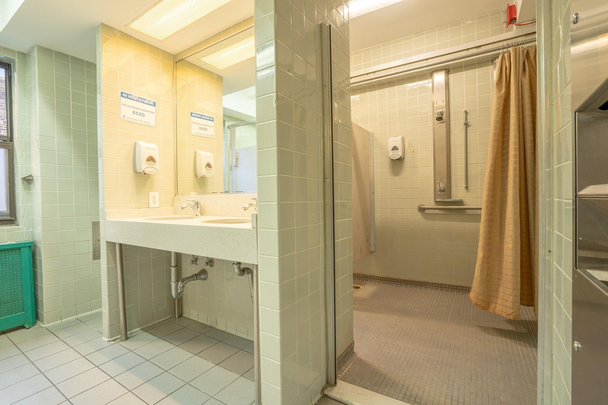 Flushing Ymca Hostel Νέα Υόρκη Εξωτερικό φωτογραφία