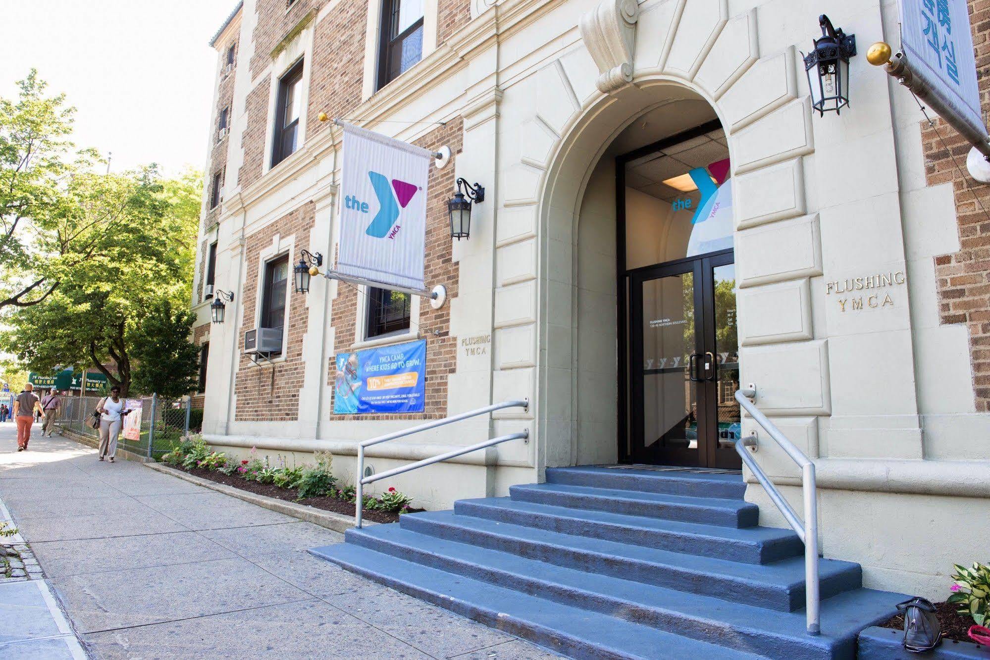 Flushing Ymca Hostel Νέα Υόρκη Εξωτερικό φωτογραφία